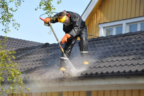 Gutter Cleaning Service in Tampa FL