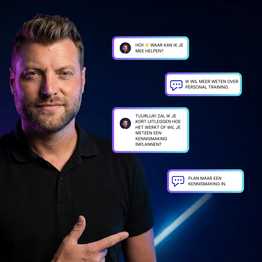 Man met smartphone in een donkere studio, naast een WhatsApp-melding van een geplande kennismaking als voorbeeld van automatische afspraken en opvolging binnen het groeisysteem.