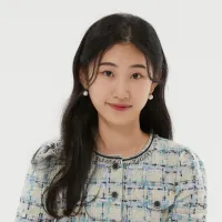 Headshot of Grace Lee