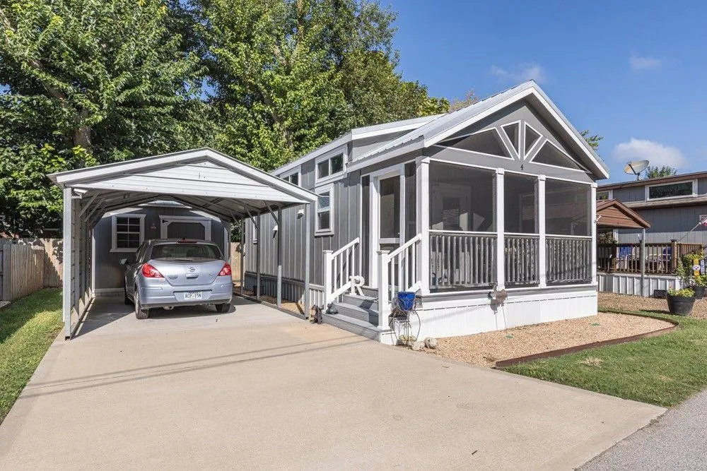 Rogers Concrete Pros, Rogers, Arkansas doing Driveways