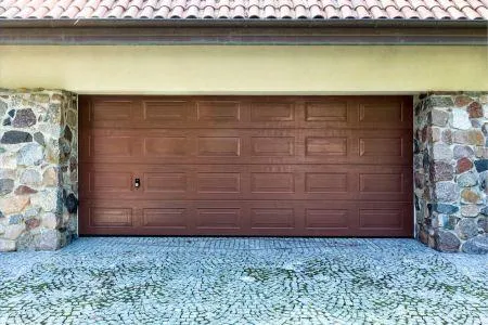 Garage Door Repair in Montverde