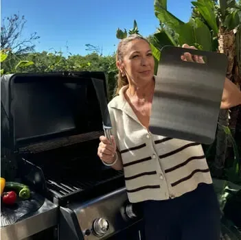 KatuChef Titanium Cutting Board review 1