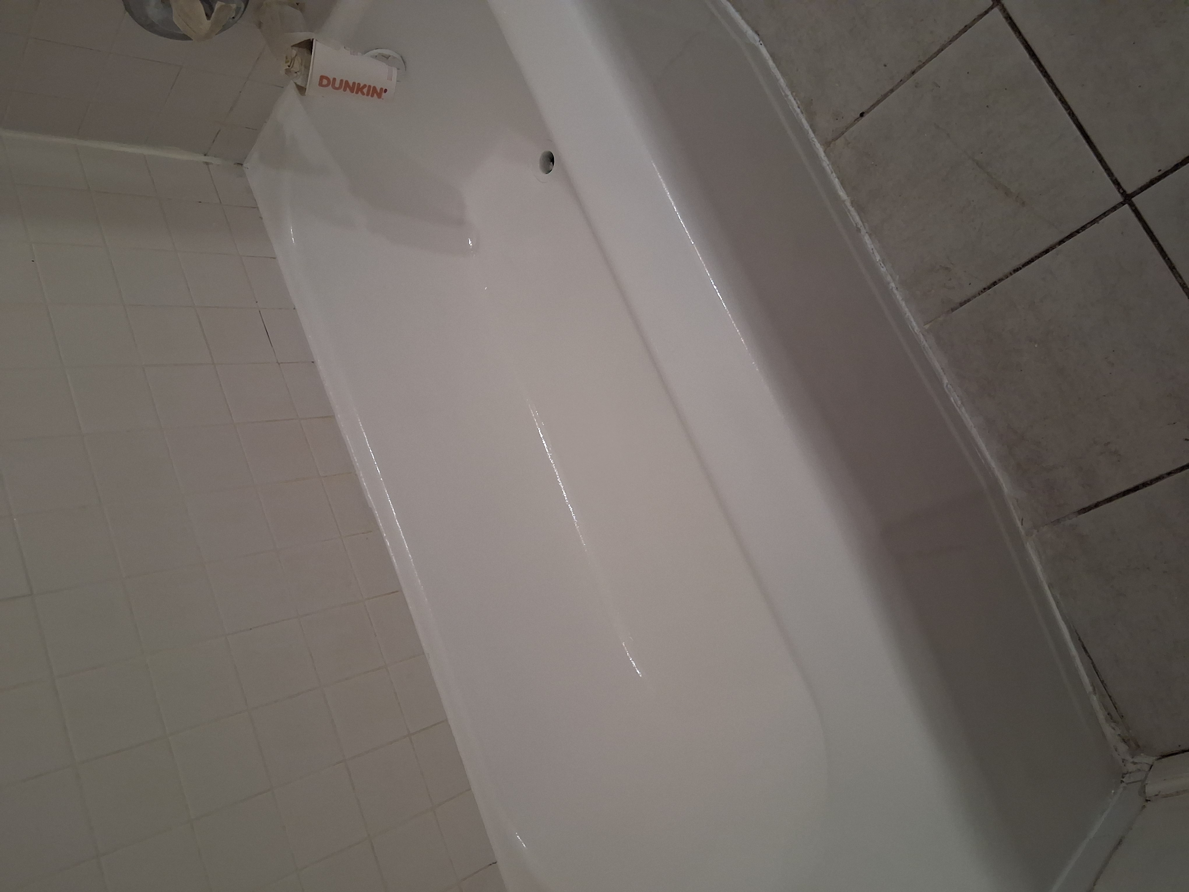 Bathtub resurfacing and wall tile project done y Paladin Bathub Resurfacing in Edison, NJ