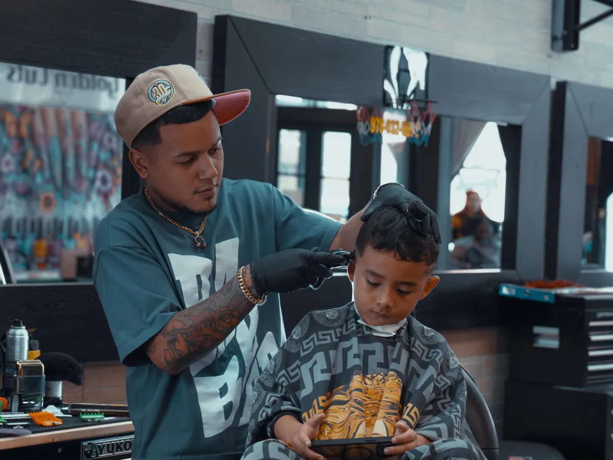 Yaveht Adorno | Booksy Hairstyling Picture