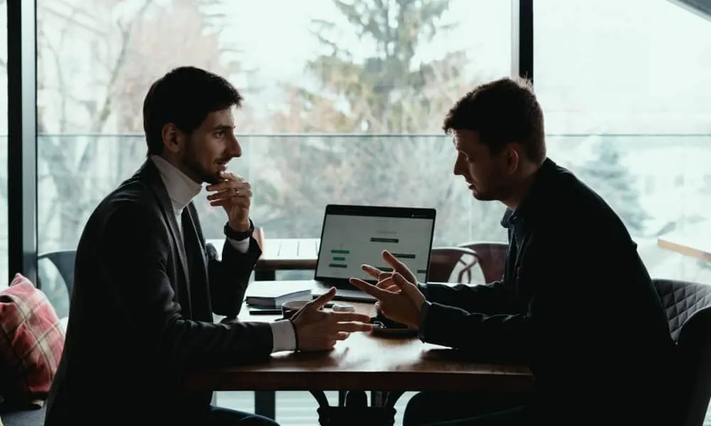 How to Start a vCIO Conversation With Clients