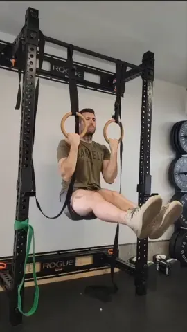 Coach Ethan demonstrating a pull ups at HFS Life