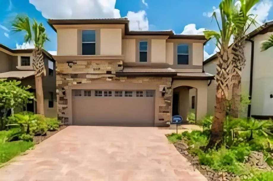 Kissimmee builds and installs Driveways