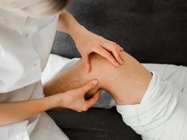 Knee massage