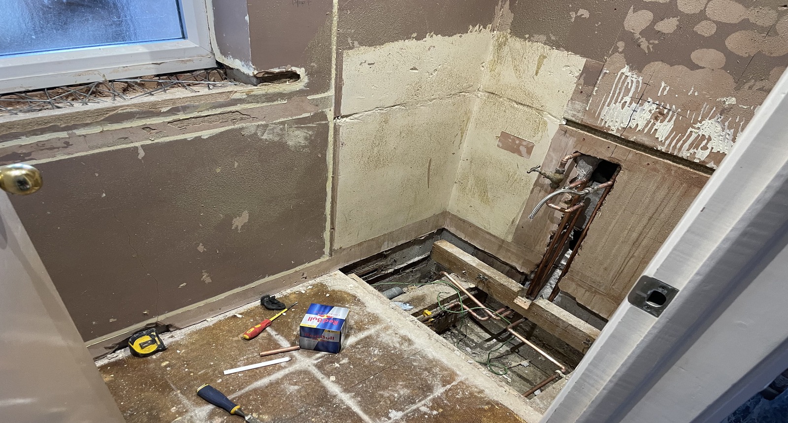 How Professional Plumbing Supports Homes and Businesses in Saxmundham