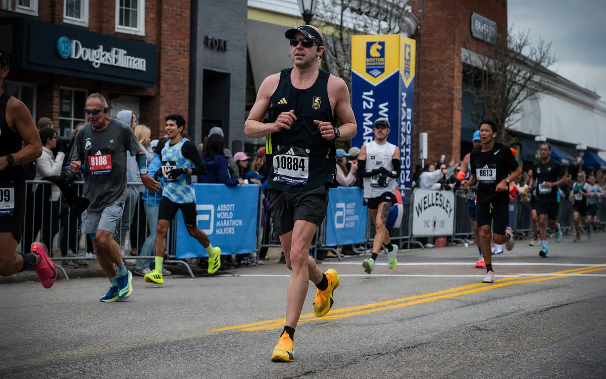 Run training for marathon runners