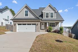 Cleveland Concrete builds and installs Driveway