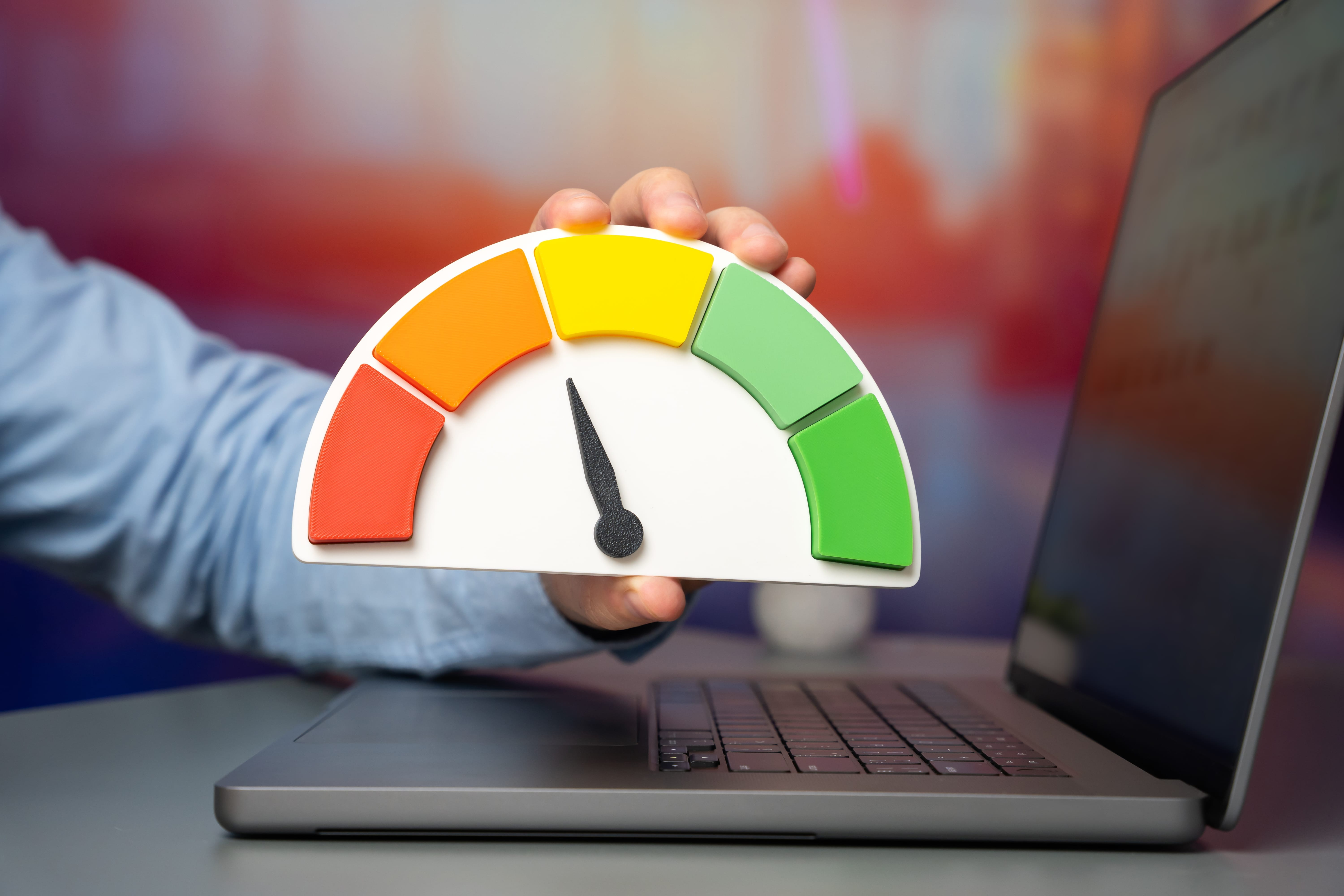 What should you do when an employee still isn’t improving?