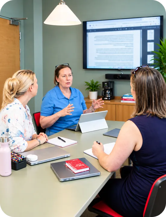 Natalie, Karen and Georgie discussing HRNow