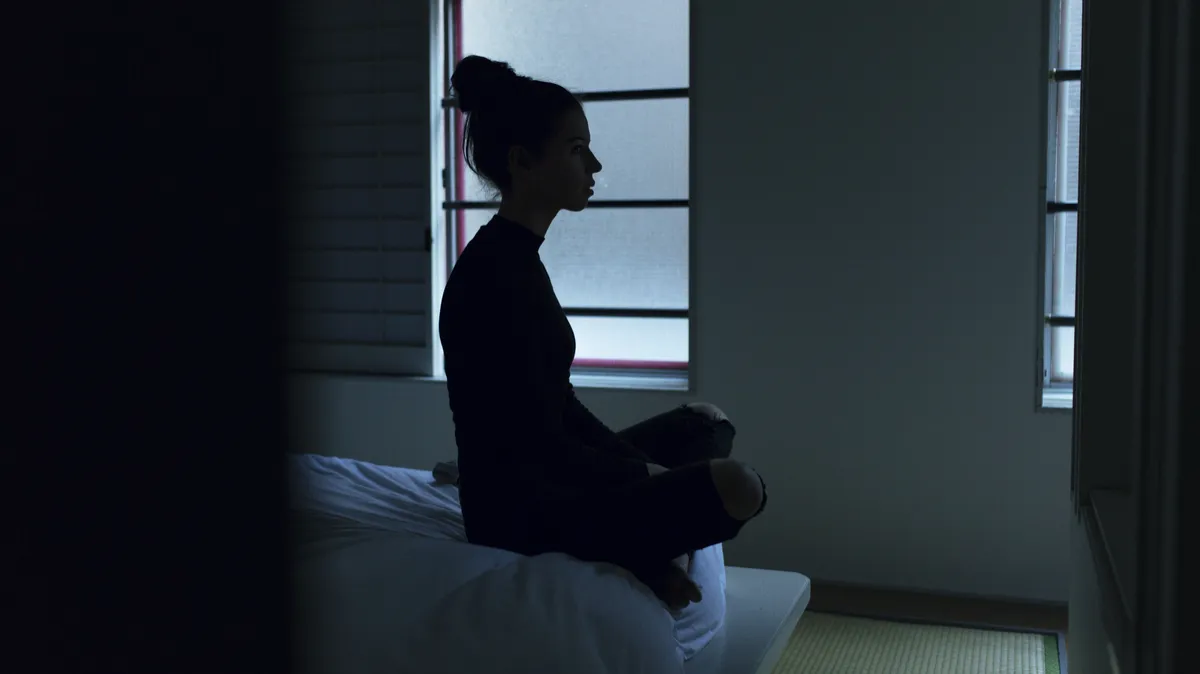  Trouble falling asleep ≠ Trouble staying asleep. 
