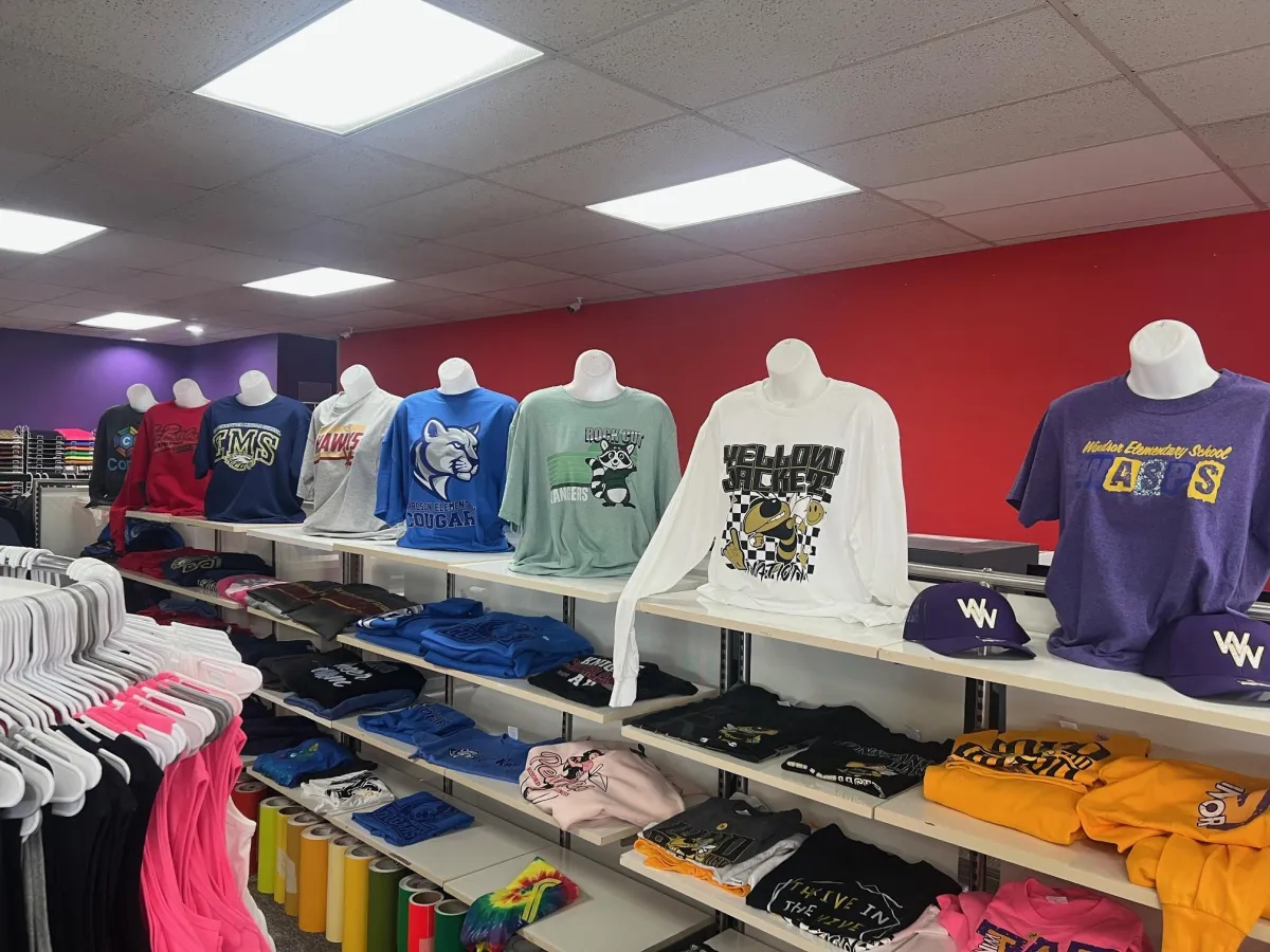 Custom Printed Apparel Loves Park & Rockford IL