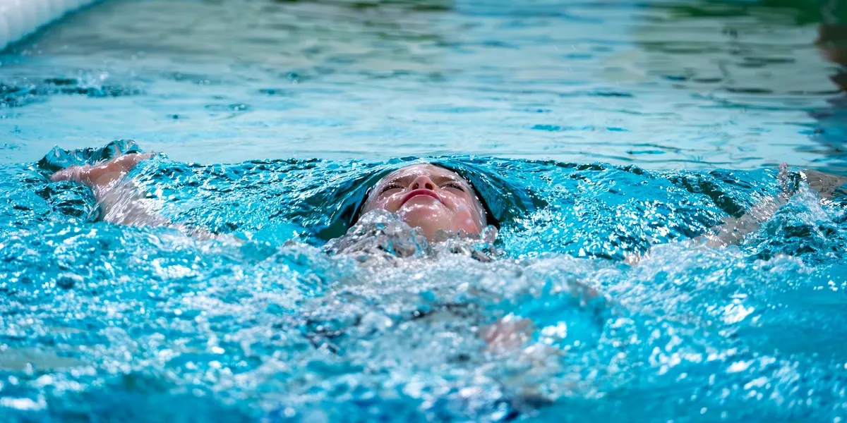 Una escuela de natación recibió 180 inscripciones al torneo en 10 días sin una sola llamada