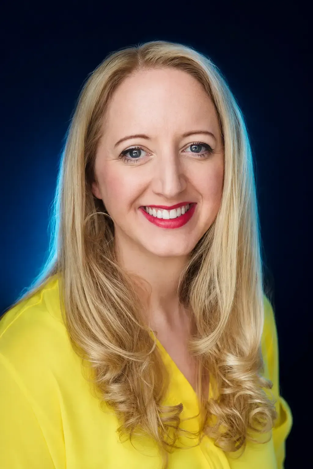 Voice actor and coach Rachael Naylor portrait for Elements Demos.