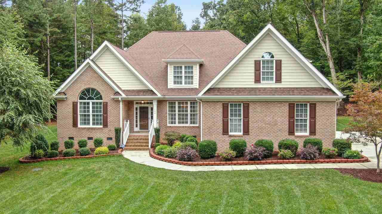 The Ultimate Lawn Care Calendar: Month-by-Month Tips for a Healthy Yard