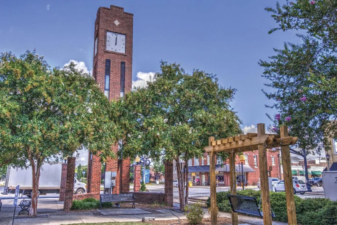 Crawl space water removal in Simpsonville home after sump failure