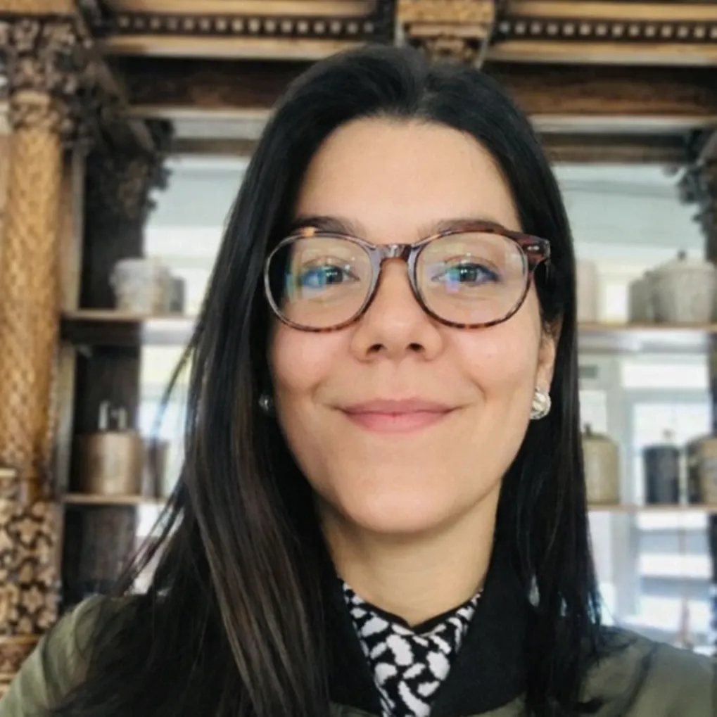 Adriana Oppel - Founder e CEO da ClinIAtende