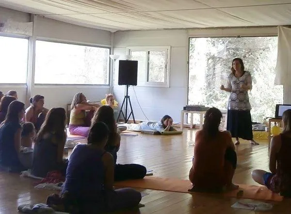 Gloria de Gast teaching about womb healing during loving the mother Spain