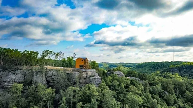 Meet your host, Eric, at Forest View Lodge in Red River Gorge, Kentucky