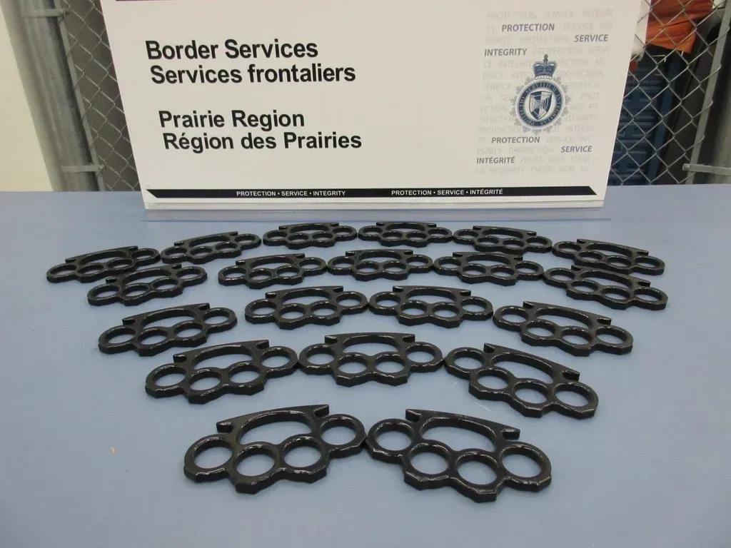 Are Brass Knuckles Illegal in Canada? Laws & Penalties