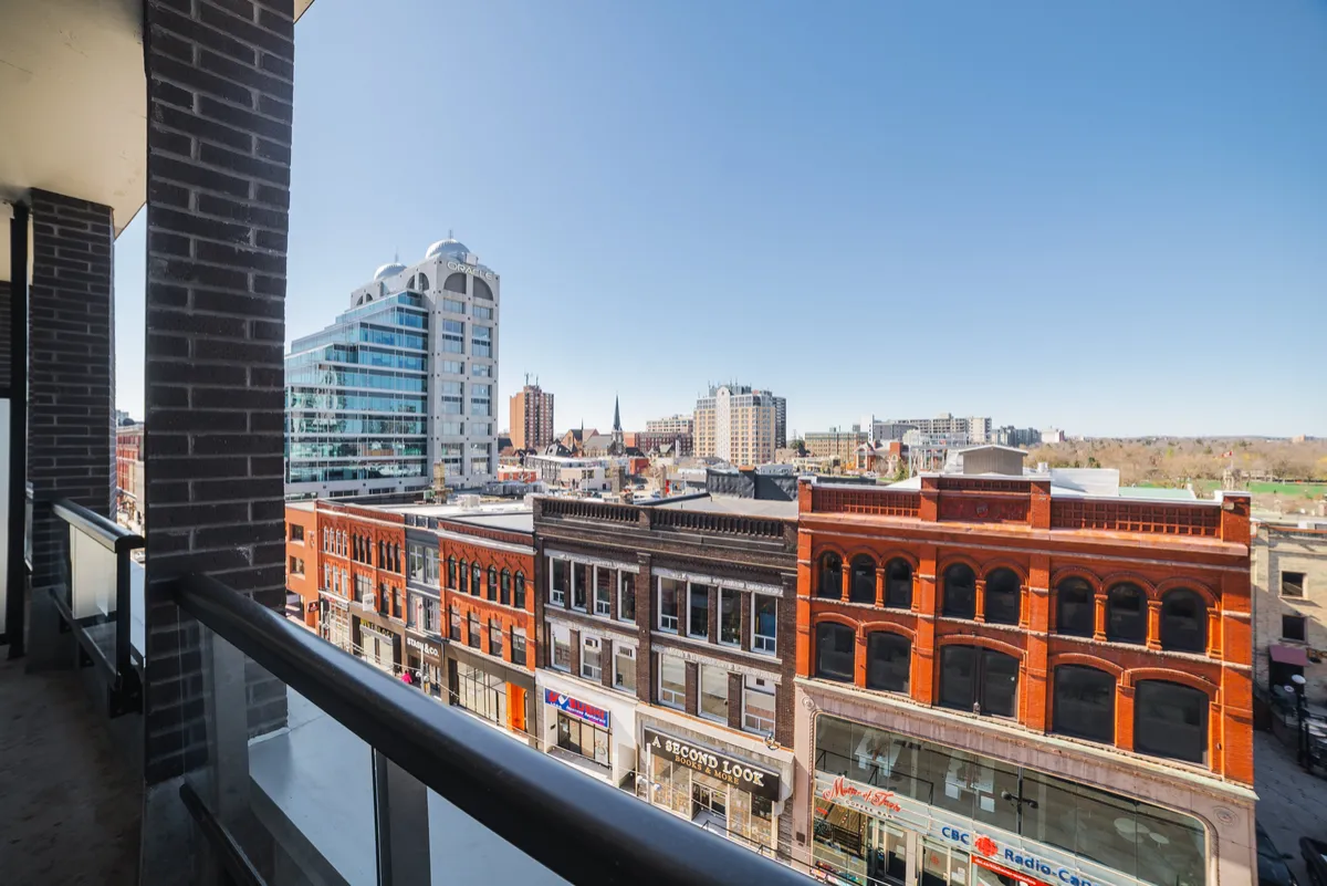 SkyTowns at 55 Duke St photo 1