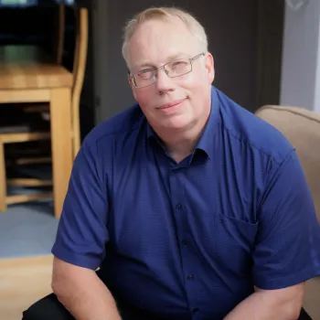 Richard Jordan – Barrister with 25+ years’ legal experience, supporting families with Wills, Probate and Power of Attorney in England and Wales