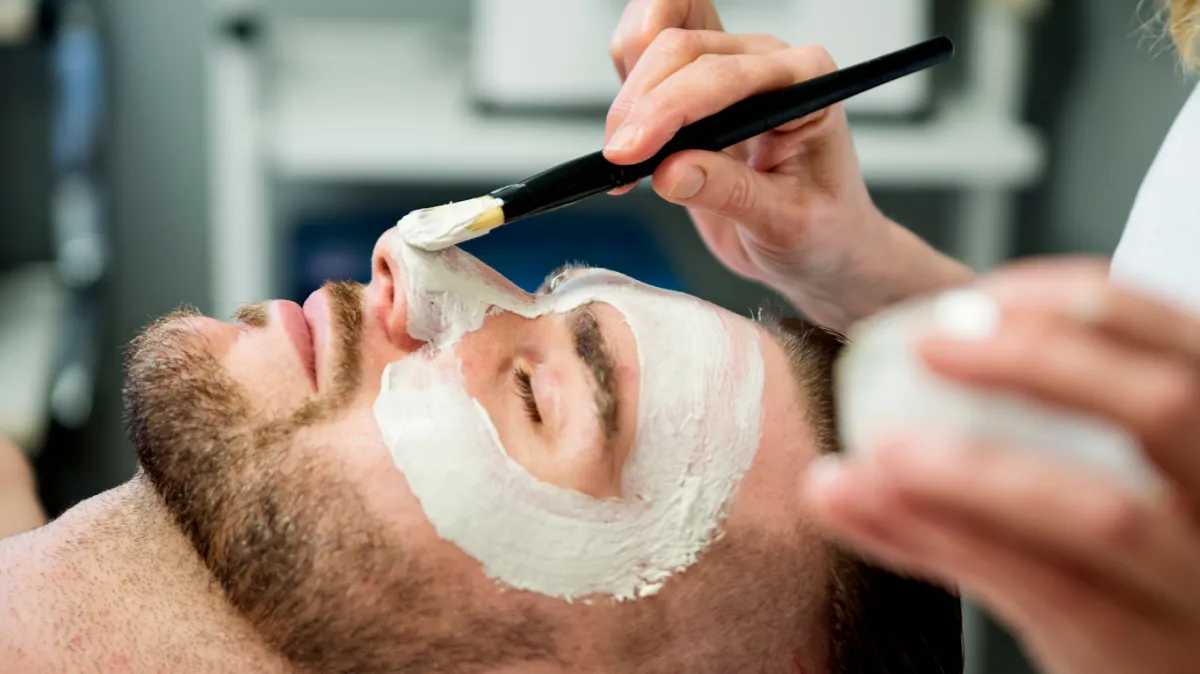 Facial sculpt ritual in progress