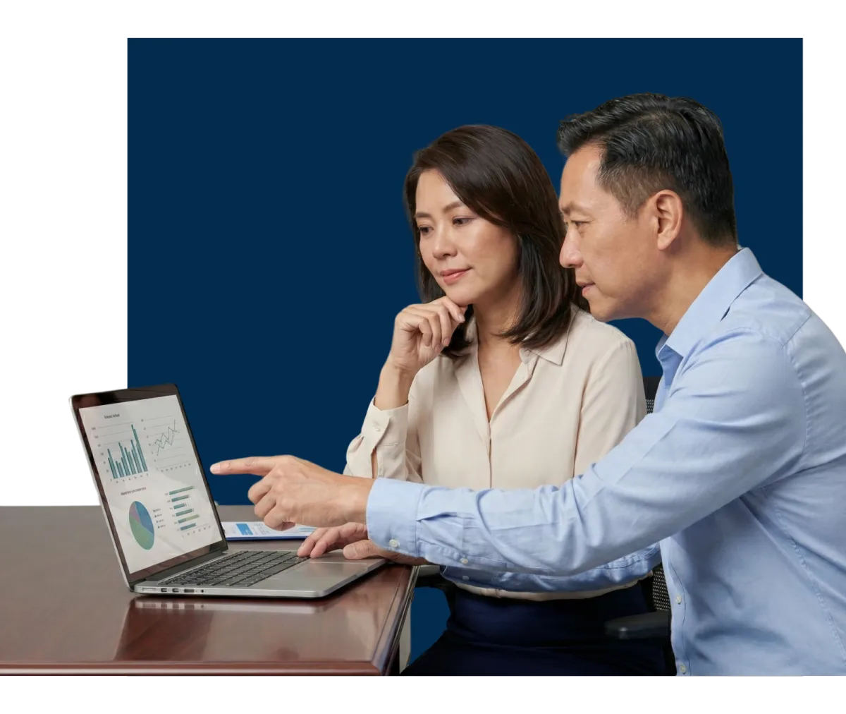 Grab delivery woman happy her loans are approved on Pickmealoan