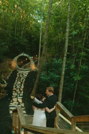 Airbnb Treehouse Wedding in Unicoi, TN | Raine Studios