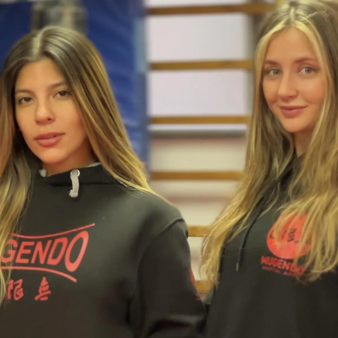 Mugendo Barcelona: alumnas con sudadera en el dojo, comunidad y empoderamiento en defensa personal