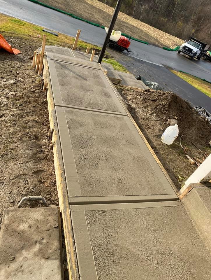 Concrete Sidewalk Installation