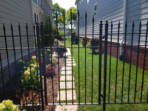 CHAIN LINK FENCE