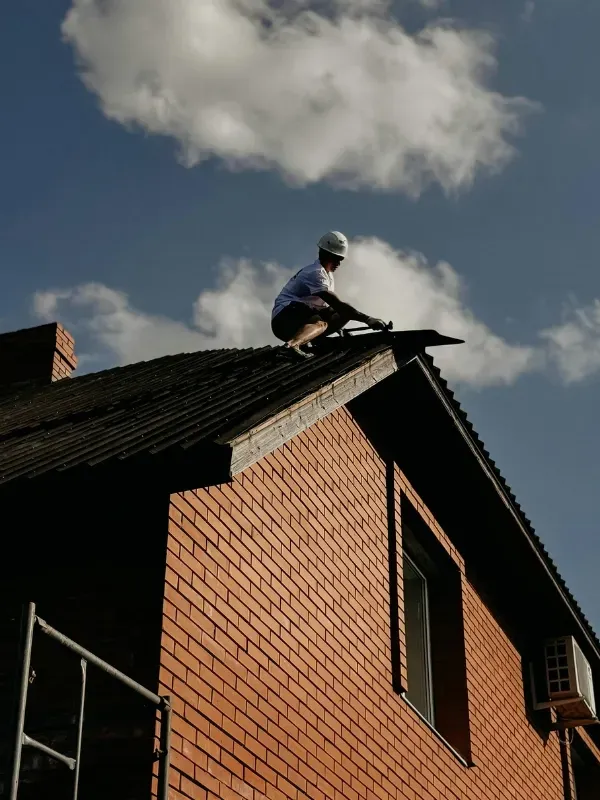 How Do You Choose a Roofing Contractor in Palm Springs, CA?