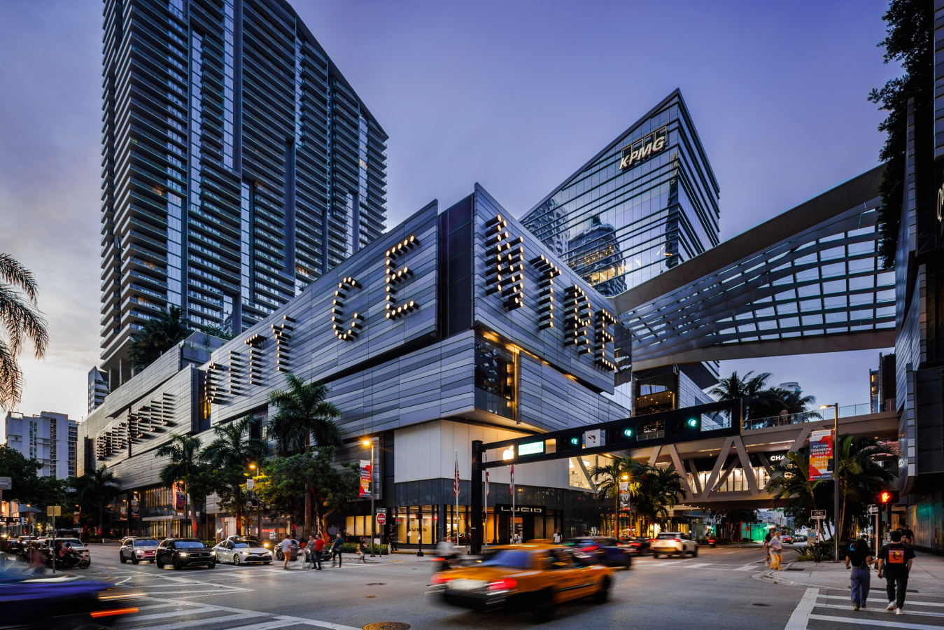 Nightlife in Brickell: Why Having a Rental Car Makes a Difference | FlexMobility, Miami, FL 🌃🚗