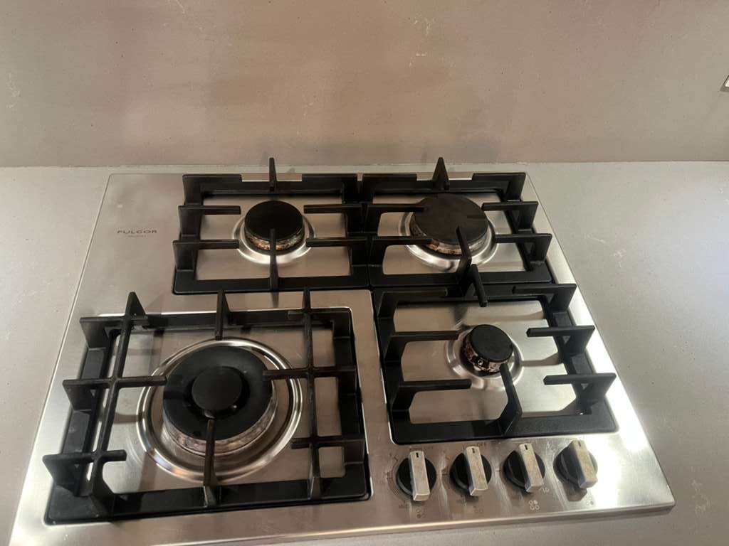 Image of stove after cleaning