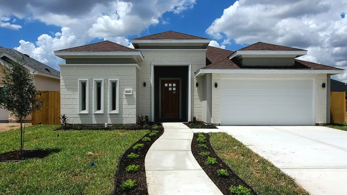 McAllen Concrete builds and installs driveway