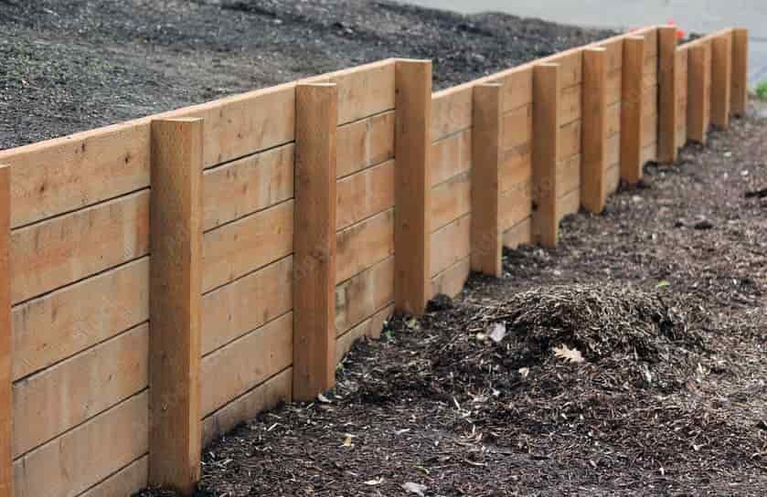 Retaining Wall Landscaping Services