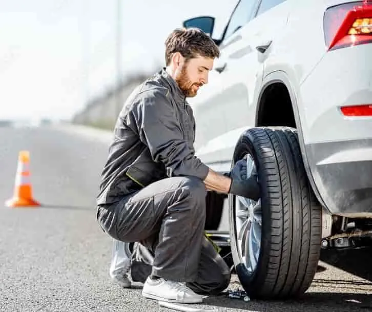 Roadside Assistance Towing Services