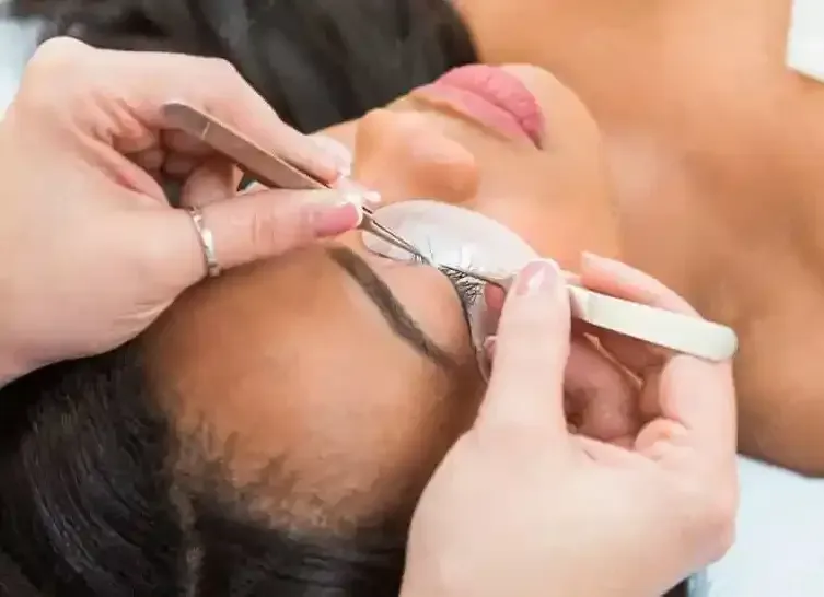 Eye Lash Extensions Salon Services