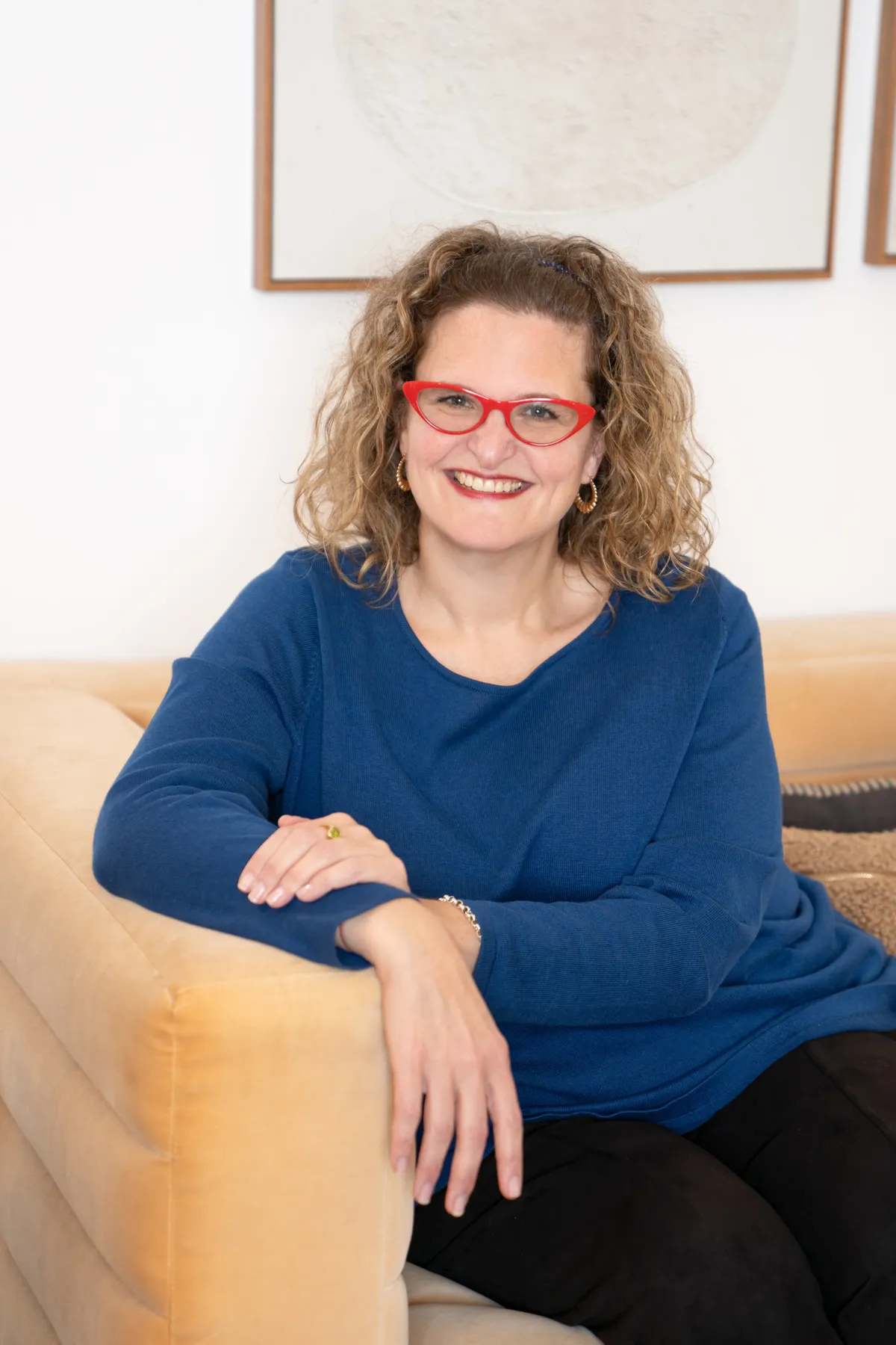 Image of a calm, happy woman who knows how to manage her emotions