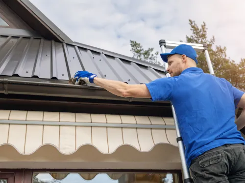  Gutter Cleaning