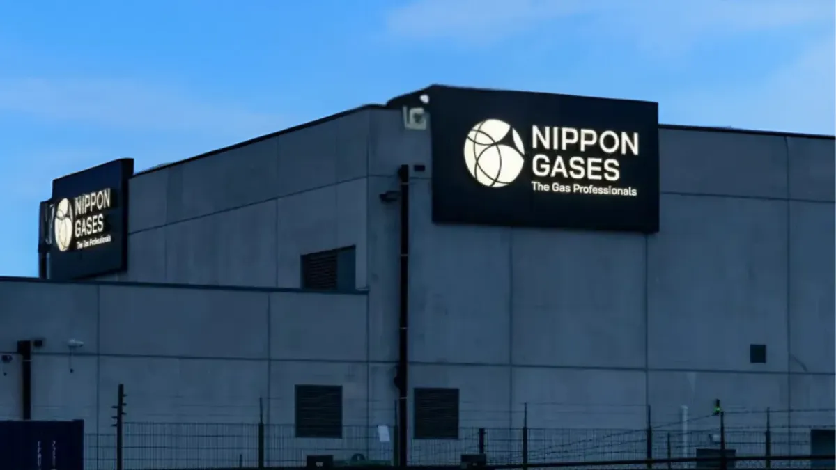 Cassettes met doorgestoken letter Nippon Gases