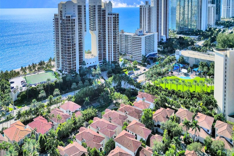 Golden Gate Estates in Sunny Isles Beach