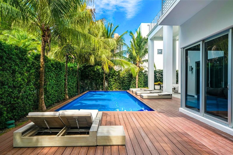 Golden Shores Miami Pool Home