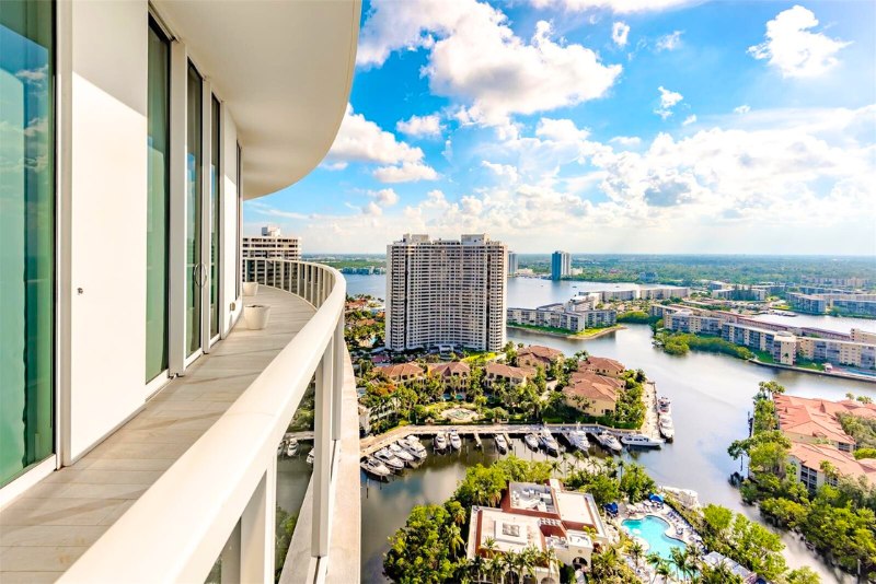 Williams Island Aventura Views