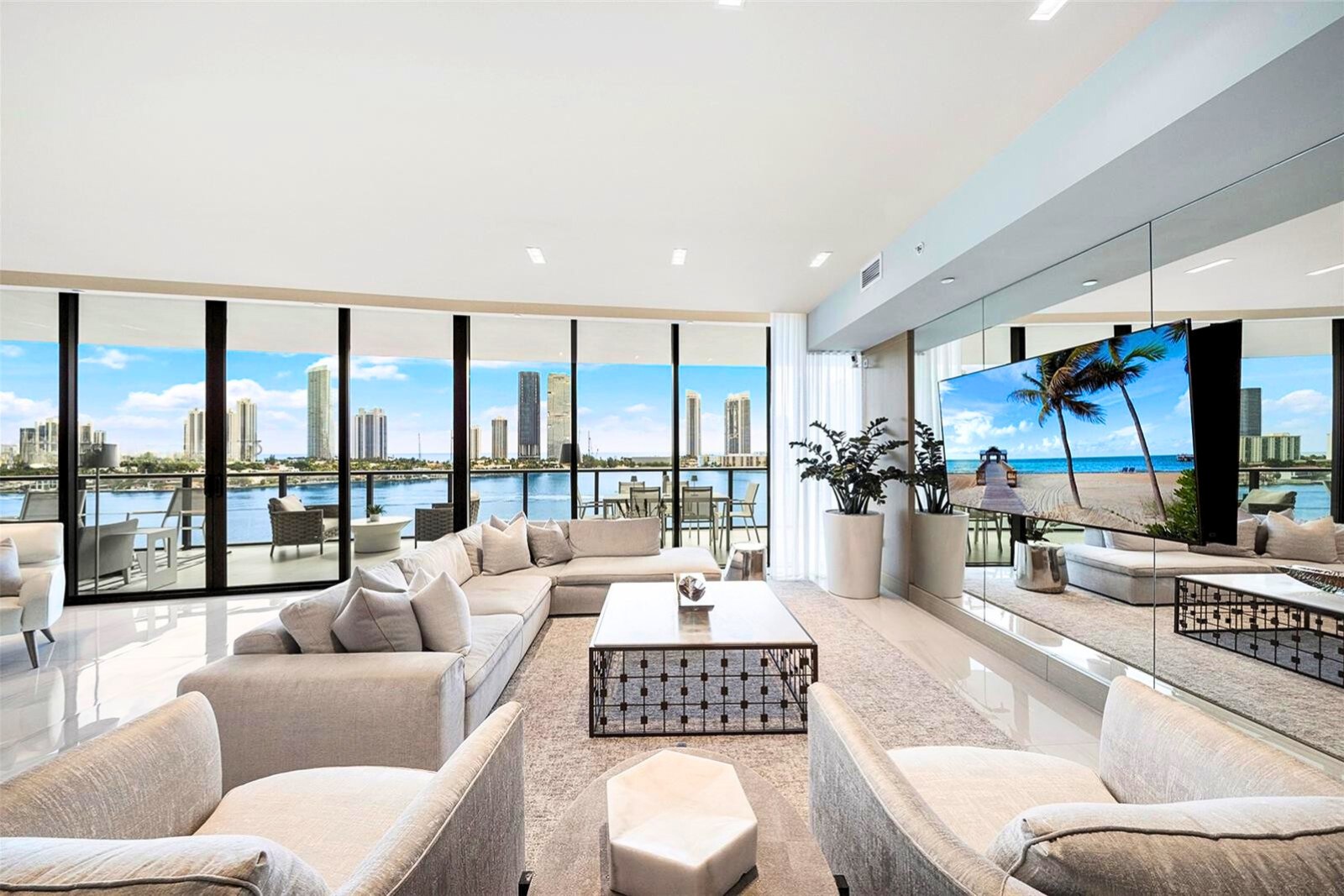 Florida Condos | Aventura, FL