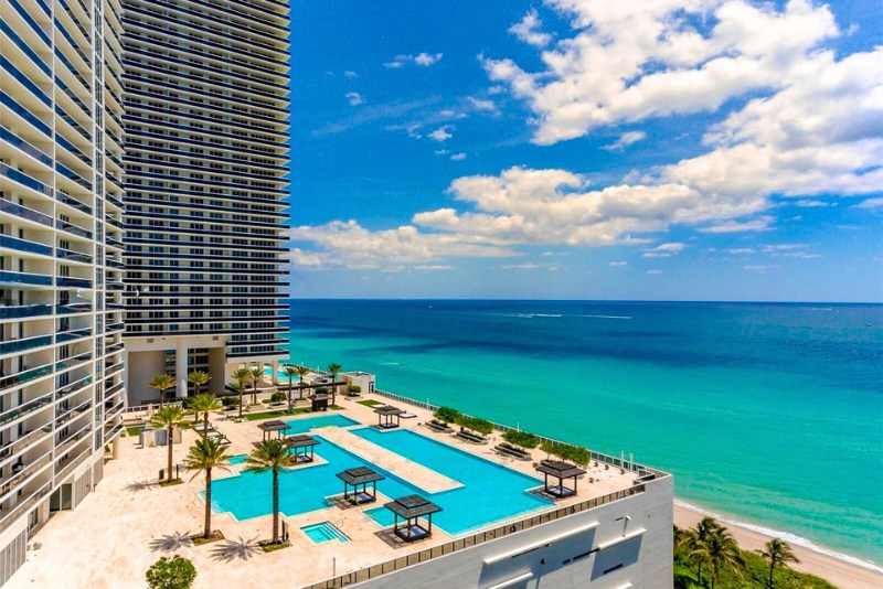 Hallandale Beach Condos